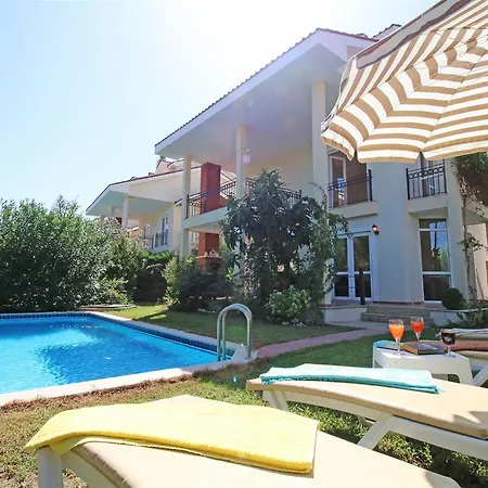 Villa Oasis Lettings A20 *