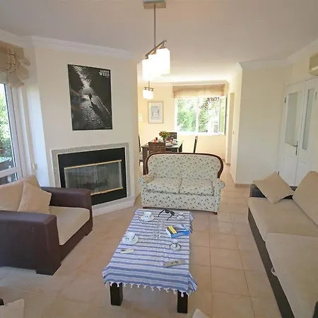 Oasis Lettings A20 Villa