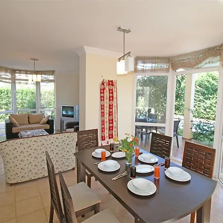 Oasis Lettings A20 Villa